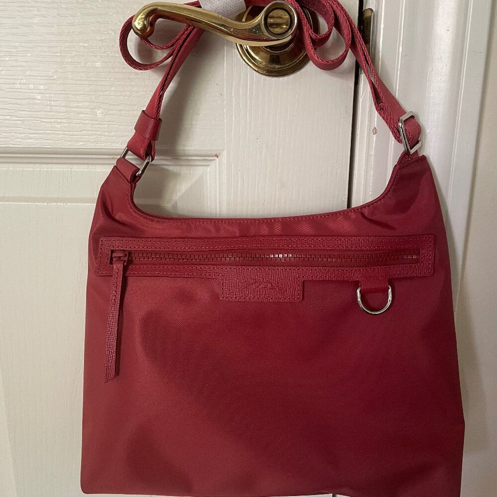 Longchamp Le Pliage Neo Crossbody Bag in Red